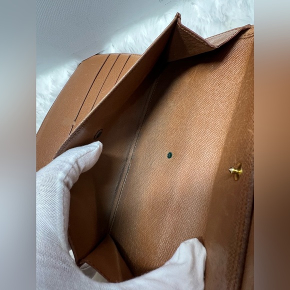 LOUIS VUITTON- MI0941 Monogram Canvas Full Wallet - Picture 4 of 10